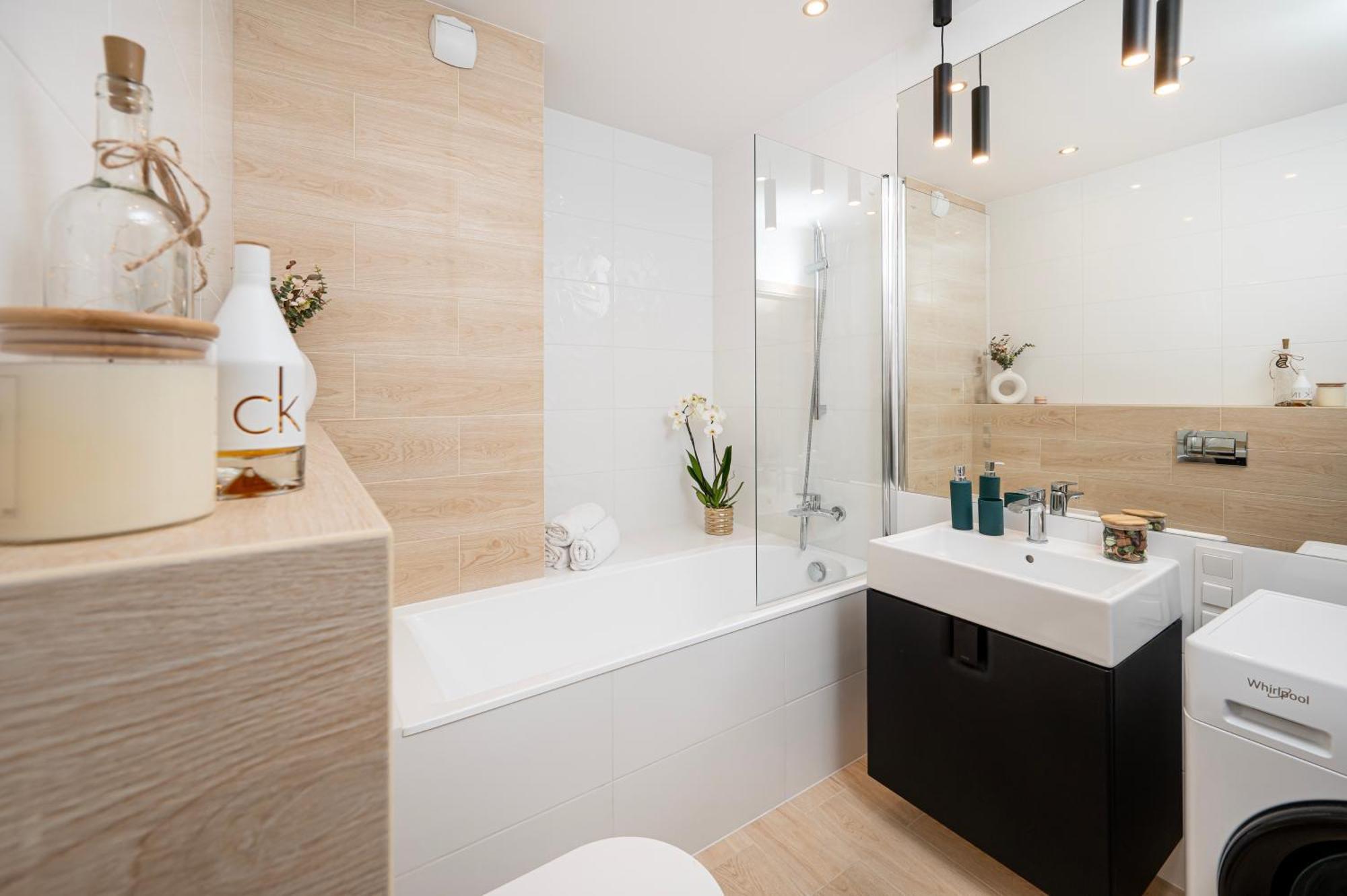 לודז' Manufaktura Residence - Apartamenty Prestiz Z Garazem Podziemnym I Dwoma Lazienkami מראה חיצוני תמונה