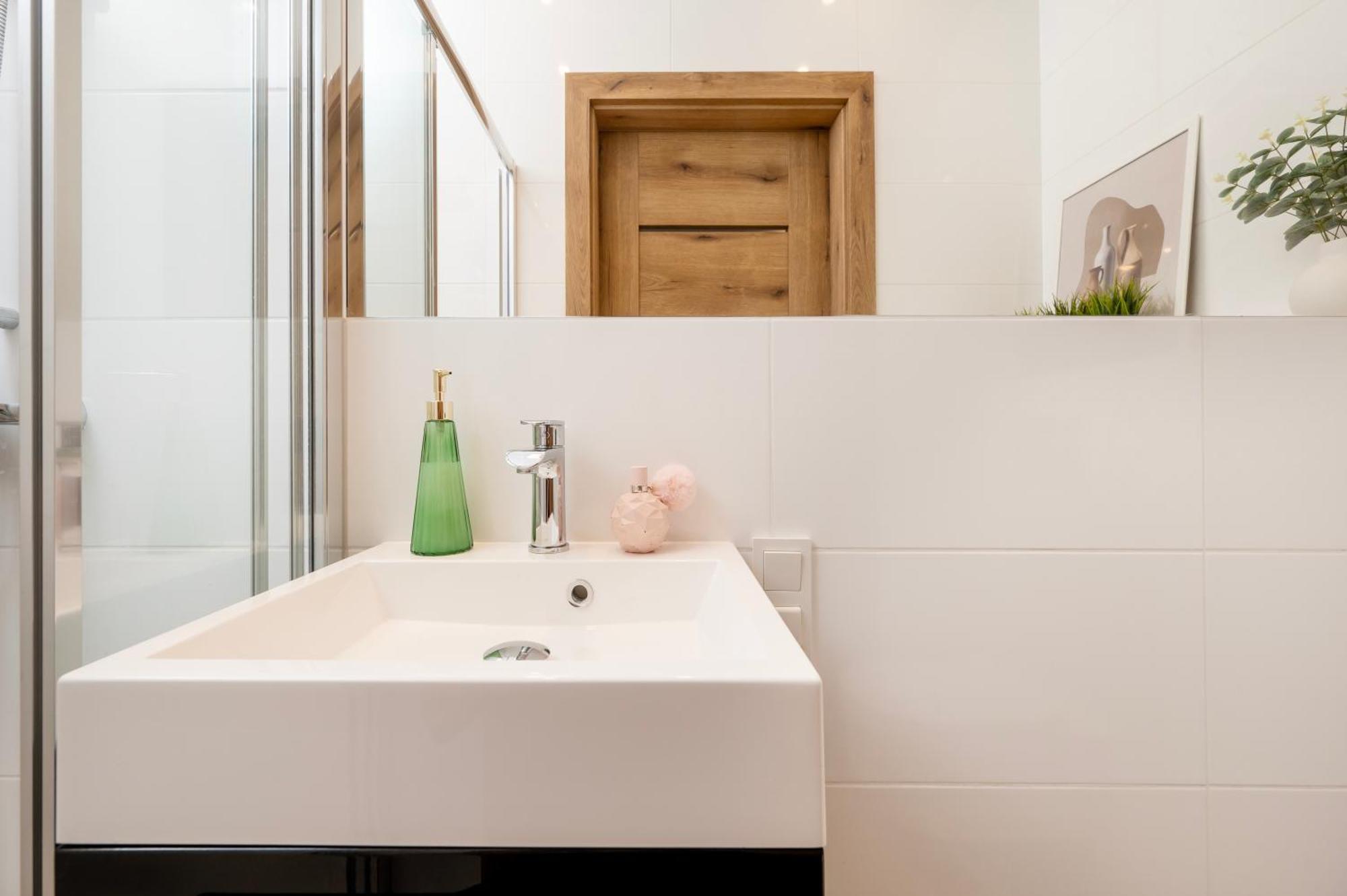 לודז' Manufaktura Residence - Apartamenty Prestiz Z Garazem Podziemnym I Dwoma Lazienkami מראה חיצוני תמונה