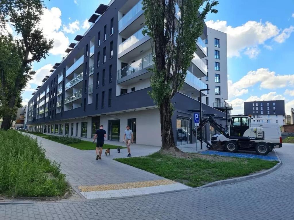 לודז' Manufaktura Residence - Apartamenty Prestiz Z Garazem Podziemnym I Dwoma Lazienkami מראה חיצוני תמונה